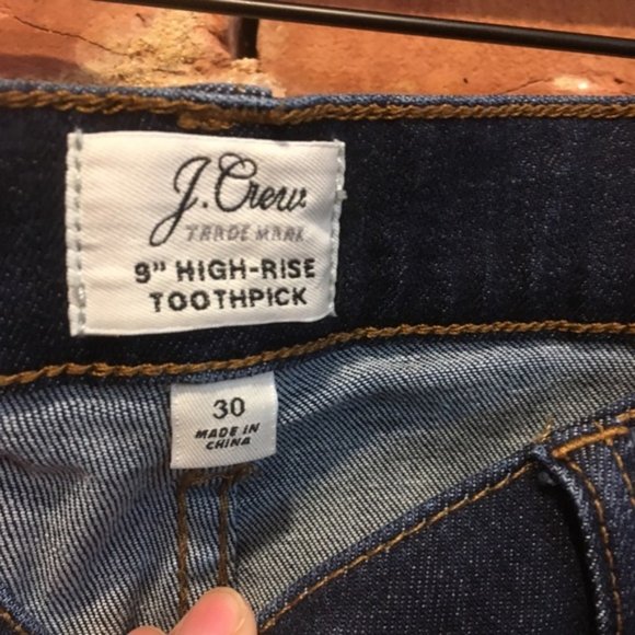 J. Crew 9" High-Rise Toothpick Skinny Jean Solano Wash - Picture 2 of 4
